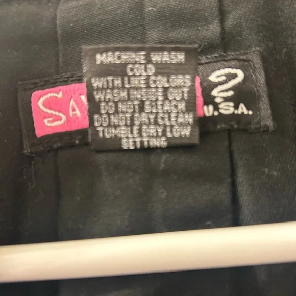 Black trench coat with large white buttons - Picture 8 of 9